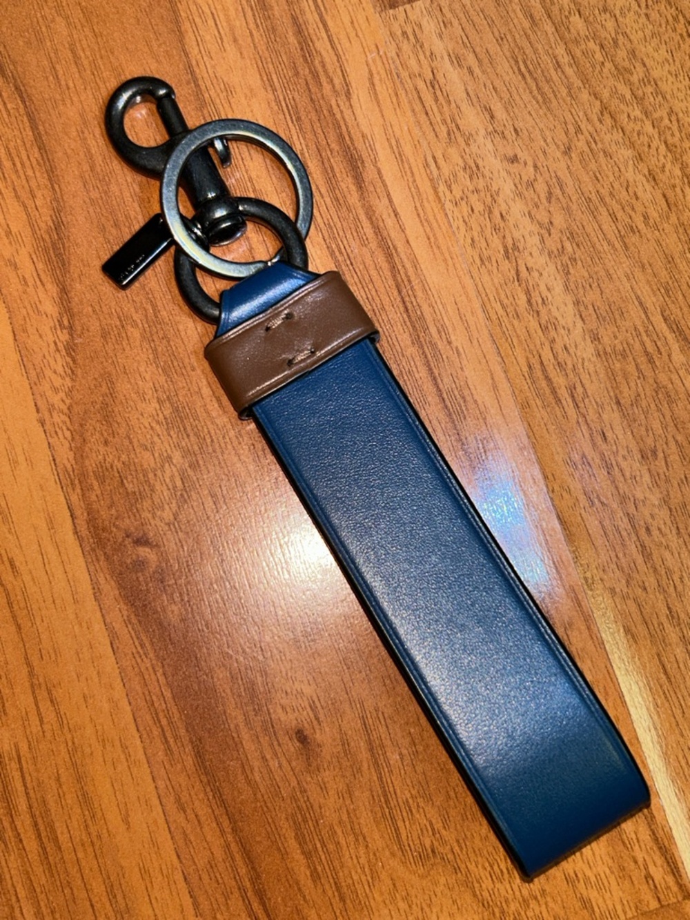 NWOT Coach Leather Loop Keychain Bag Charm - Picture 6 of 10